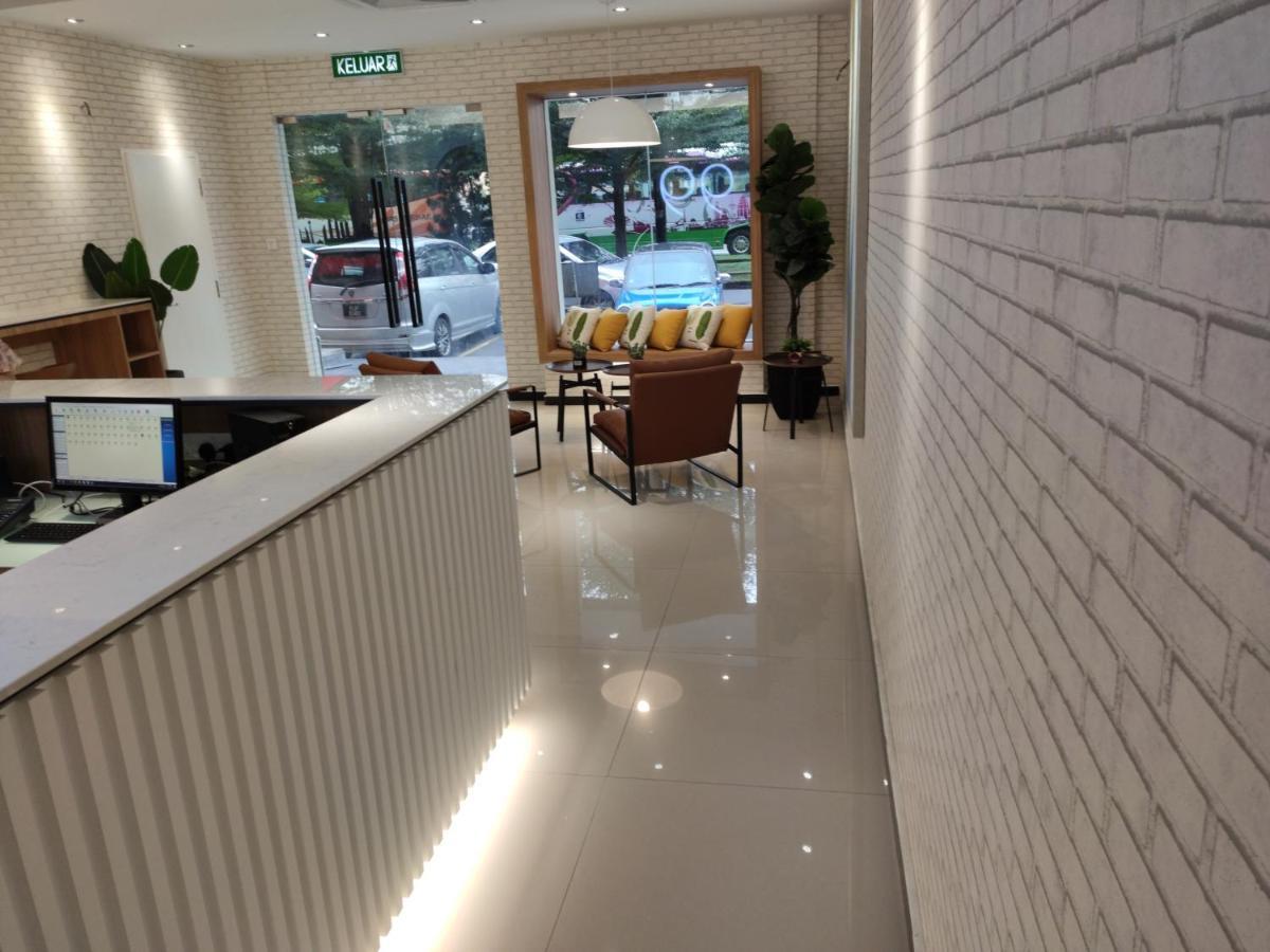 Hotel 99 Seri Kembangan Serdang Екстериор снимка